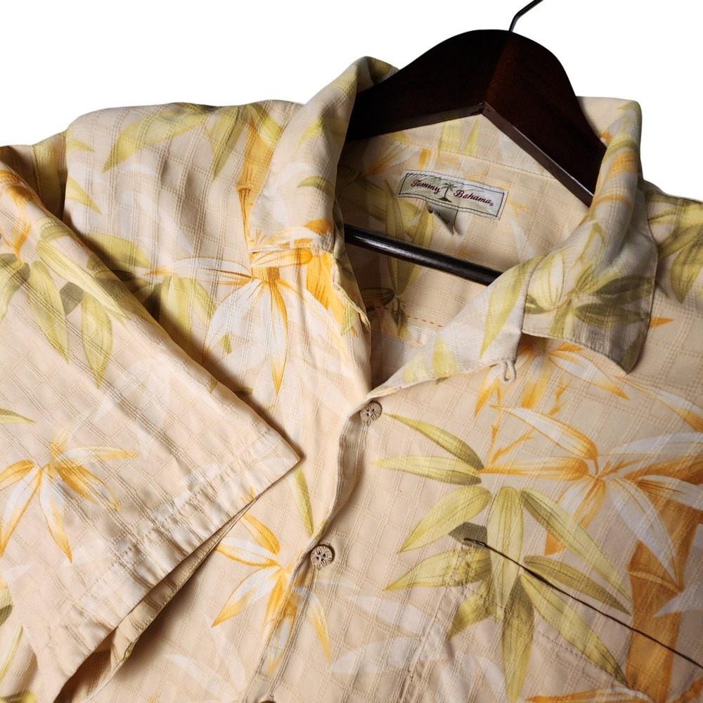 Tommy Bahama Button Down Mens L Tan Yellow Bamboo Silk Tropical Camp Shirt